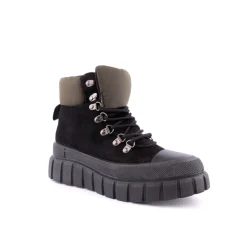 Botins*ISTERIA Botim