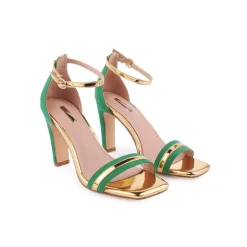 Sandalias Altas*DIFFERENT Sandália